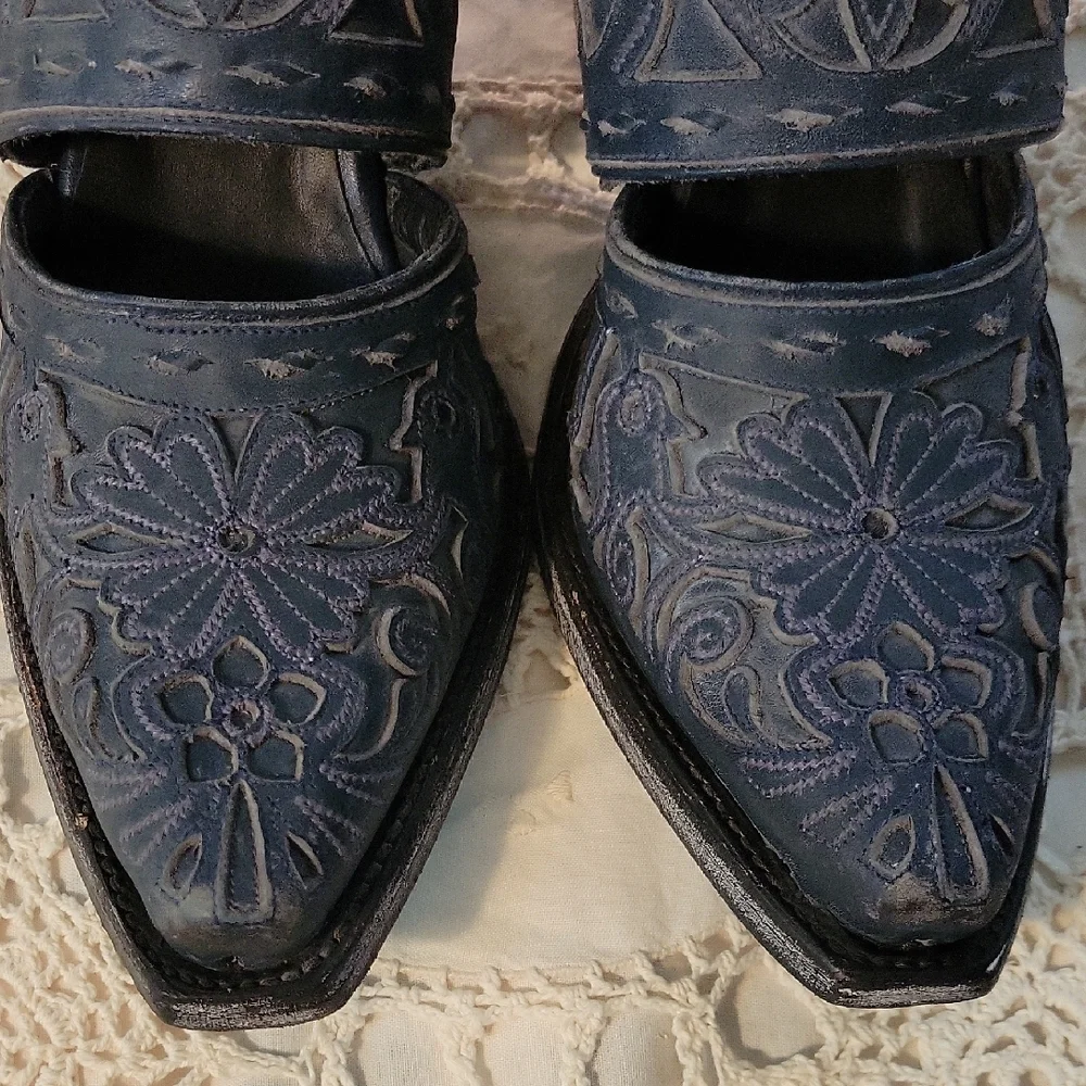 Womens Distressed Navy Leather Applique Shootie - Picture 3 of 14
